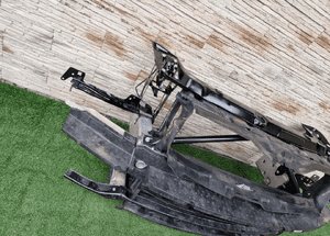 Pas przedni wzmocnie bmw 3 F30 F31 lift 2