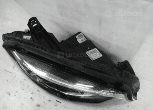 Mercedes A246 246 b klasa full led lampa przednia prawa 4