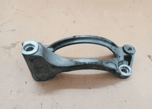 Łapa wspornik Sprężarki klimatyzacji VW Touareg 2.5TDI 070260885A 2