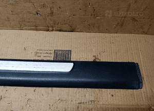 Listwa progowa progu prawy tył tylna prawa Audi A6 C6 4F0853376C 3