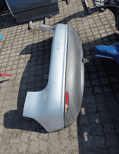 zderzak tył golf 5 plus 1