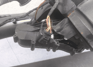 HAK HOLOWNICZY VW TOURAN 15- 5TA 83A800495 2