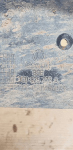 Osłona podwozia płyta prawa VW Passat B6 3C0825272A 5