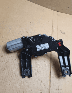 } SILNICZEK WYCIERACZEK KLAPY HYUNDAI I30 HB 98700-2L000 2