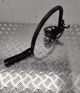 Mercedes W206 zawias klapy spalony A2067502200 1