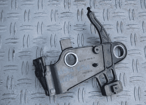 Łapa uchwyt filtra mercedes W246 A6510900041 radom
