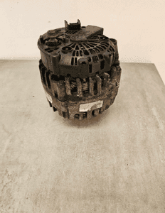 Renault trafic vivaro 2.0 dci alternator TG15C058 6