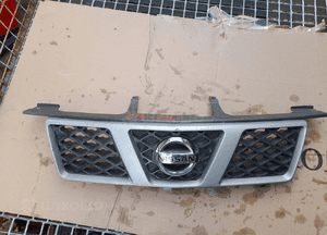 Nissan x-trail atrapa przednia grill 01-03 1
