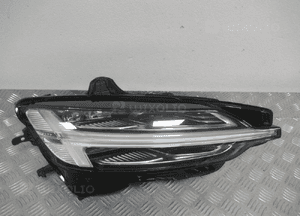 Lampa przednia przód prawa volvo S60 iii V60 ii full led 1