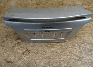 Volvo S40 i lift tylna klapa bagażnika tył 3