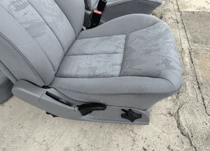 MERCEDES E 210  boczki tapicerki fotel fotele podgrzewane elegance jasne 15
