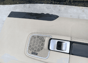 Range rover iii vogue L322 lift boczek drzwi prawy przód głośnik 4