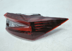 Skoda enyaq iv lampa lampy prawy tył komplet led 10