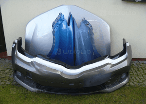 Toyota auris ii lift zderzak przedni oryginał pdc 4