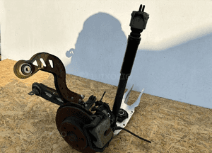 MERCEDES B W246 Zwrotnica tył Lewy - 16386 2