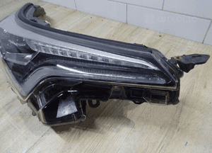 CHR toyota lampa prawa FULL LED 81139-f4070 3
