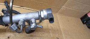 Listwa wtryskowa czujnik Audi A8 D3 4.2 TDI 057130090K 4