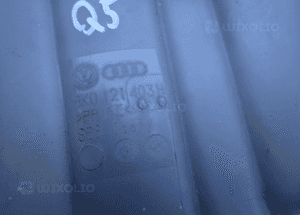 Zbiorniczek wyrównawczy audi A4 B8 A5 8K0121403H 2