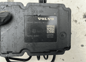 Pompa sterownik ABS Volvo S40 2.0 D3 2011 31317378 3