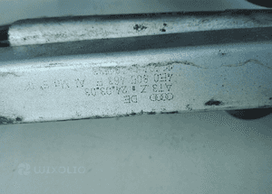 A8 D3 wspornik mocowanie błotnika 4E0805463F 3