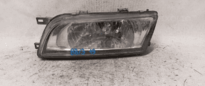 Przod przednia lampa lewa nissan almera N15 1
