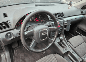 Audi A4 B7  fotel przód przedni prawy lewy 3