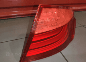 Bmw 5 F10 lampa tył prawa w błotnik tylna europa oryginał ładna 3