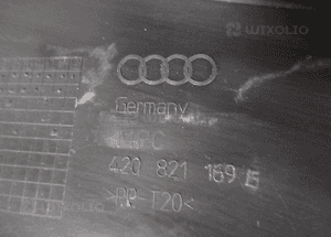 OSŁONA BŁOTNIKA PRAWEGO AUDI R8 2006-2015 rok 9