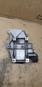 Podstawa łapa alternatora VW Passat B5 1.8 058260885C 1