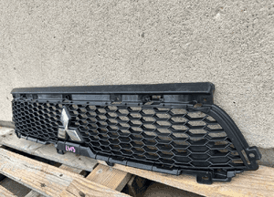 Grill atrapa zderzaka mitsubishi outlander ii lift 3