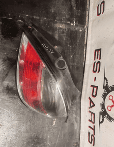 Lampa prawa tył opel astra h iii lift 5D hb 5 drzwi 3