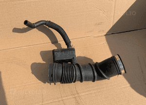Przewód wąż rura dolot powietrza Toyota RAV4 V 19- 2.5 Hybrid 17881-25050 17881-25040 17893-25070 3