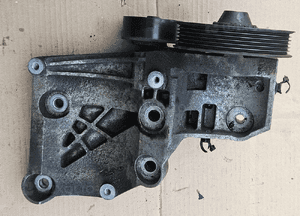 Opel Astra J 4 IV 2.0 CDTI poduszka łapa silnika 55570104 3