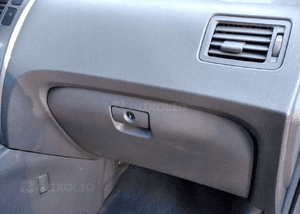 Hyundai Tucson I polka schowek pasazera