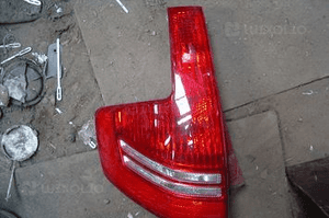 Citroen C4 hatchback lampa tylna lewa
