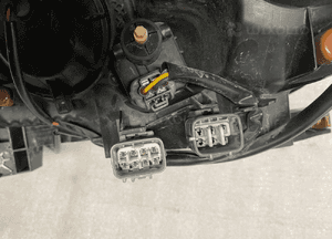 Mitsubishi asx lampa prawa soczewka 10-16 6
