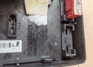 SKRZYNKA BEZPIECZNIKÓW VW AUDI SEAT SKODA 3C0937125 2