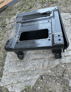 Mercedes 447 vito v klasa metris Eqv podstawa fotela skrzynka  obudowa  plastik mocowanie skrzynka 9