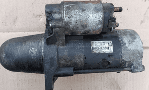 Subaru Outback Legacy IV 2.0 D rozrusznik 23300-AA620 1