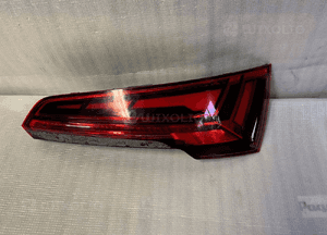Audi Q5 80A lift lampa tylna prawa matrix 20- 1