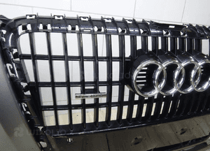 Zderzak przód przedni  AUDI Q5 8R0 8R0807437 LLU 4