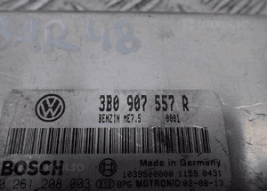 PASSAT B5 2.0 20V KOMPUTER SILNIKA 3B0907557R 3