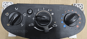 Dacia Sandero I panel sterowania nawiewu klimatyzacji 3