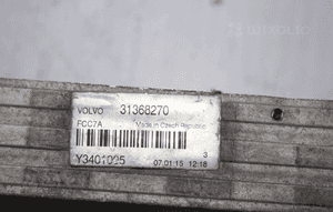 Chłodnica powietrza intercooler VOLVO S60; S80; V70 2.4; 2.5 D5  31368270 2
