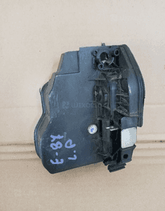 Zamek drzwi Lewy przod BMW e87 7167077 5pin europa 1