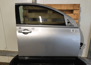 Drzwi przód przednie prawe nissan qashqai J10 KY0 srebrne 1