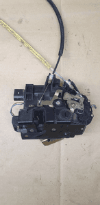 Zamek drzwi prawy tył tylny Audi A6 C5 4B0839016B 3