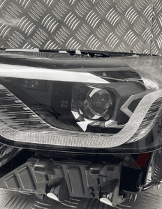 Bmw G47 lampy przednie przód lewa prawa 8083635 8083636 13