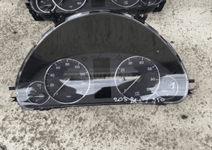 Mercedes  c 203 licznik zegar predkosciomierz 2