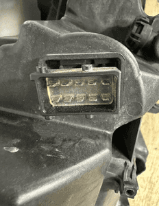 Lampa przod przednia lewa opel insignia b ii 2 zwykla  led 39195641 europa 10